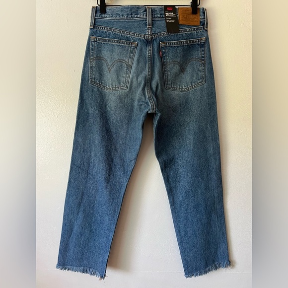 Levi’s Wedgie Straight Jeans - Picture 2 of 4